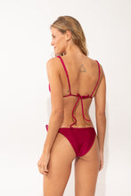 Carregar imagem no visualizador da galeria, Model Back: Rio De Sol Haut Top Shimmer-Desejo Lia-Noa
