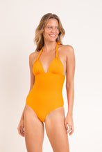 Carregar imagem no visualizador da galeria, Model Front: Rio De Sol Une Pièce Dots-Mango Mel-Op
