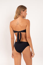 Carregar imagem no visualizador da galeria, Model Back: Rio De Sol Bas Bottom Malibu-Black Essential-Comfy
