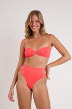 Carregar imagem no visualizador da galeria, Image 05: Rio De Sol Ensemble Set Malibu-Folia Bandeau-Iris Highwaist-Spin-Iris

