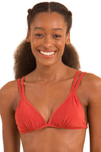 Carregar imagem no visualizador da galeria, Gallery: Rio De Sol Haut Top Malibu-Chili Tri-Duo
