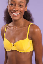 Carregar imagem no visualizador da galeria, Image 08: Rio De Sol Haut Top Malibu-Yellow Balconet
