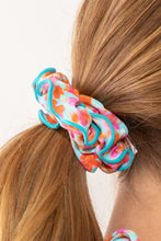 Carregar imagem no visualizador da galeria, Image 04: Rio De Sol Chouchou Ditsy-Sky Scrunchie
