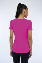 Carregar imagem no visualizador da galeria, Model Back: Alto Giro Fitness Haut T-Shirt Skin Fit Inspiracionais Pink Choque
