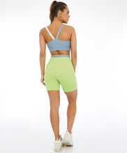 Carregar imagem no visualizador da galeria, Image 04: Alto Giro Fitness Bas Bermuda Hyper Elastico Costas Verde Sharp
