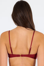 Carregar imagem no visualizador da galeria, Image 06: Rio De Sol Haut Top Shimmer-Divino Bandeau-Knot
