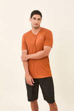 Carregar imagem no visualizador da galeria, Gallery: Uv Line T-Shirt Pour Homme T-Shirt Sport Fit Caramelo Upf50+

