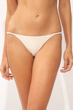 Carregar imagem no visualizador da galeria, Gallery: Rio De Sol Bas Bottom Malibu-Natural Essential-Noa
