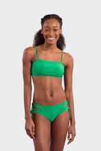 Carregar imagem no visualizador da galeria, Model Front: Rio De Sol Haut Top Tambourine Bandeau-Reto
