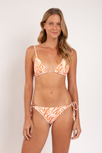 Carregar imagem no visualizador da galeria, Model Front: Rio De Sol Bas Bottom Sahari Ibiza-Comfy

