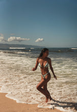 Carregar imagem no visualizador da galeria, Image 13: Wednesday In Hawaii By Rio De Sol Haut Top Pua-Valley Ana
