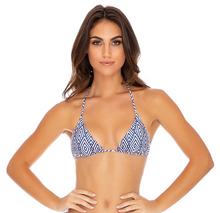 Carregar imagem no visualizador da galeria, Image 04: Luli Fama Haut Top Bikini Mesmerized
