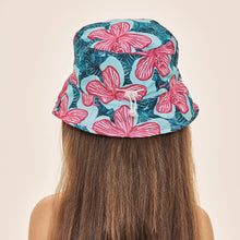 Carregar imagem no visualizador da galeria, Model Back: Uv Line Bob Napoli Kids Hibiscus Upf50+

