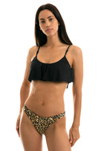Carregar imagem no visualizador da galeria, Model Front: Rio De Sol Bas Bottom Leopardo Black Babado
