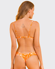 Carregar imagem no visualizador da galeria, Image 07: Rio De Sol Ensemble Set Trail-Orange Tri-Fixo Baobi-Cheeky
