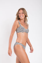 Carregar imagem no visualizador da galeria, Image 03: Rio De Sol Ensemble Set Collage Amelia Essential-Comfy
