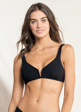 Carregar imagem no visualizador da galeria, Gallery: Maaji Haut Top Victory Splendour Black
