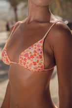 Carregar imagem no visualizador da galeria, Image 13: Rio De Sol Haut Top Ditsy-Butter Lia
