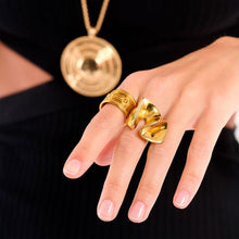 Carregar imagem no visualizador da galeria, Image 02: Hipanema Bague Ring Ancient Gold Hipenema
