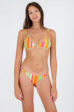 Carregar imagem no visualizador da galeria, Model Front: Rio De Sol Bas Bottom Utah Leblon
