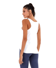 Carregar imagem no visualizador da galeria, Model Back: Alto Giro Fitness Haut Regata Skin Fit Inspiracionais Branco Optico
