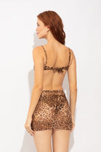 Carregar imagem no visualizador da galeria, Model Back: Rio De Sol Jupe De Page Yaguara Mini Skirt Ruched
