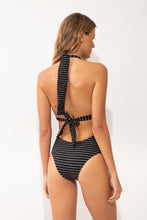 Carregar imagem no visualizador da galeria, Model Back: Rio De Sol Une Pièce Linea-Black Mel-Op
