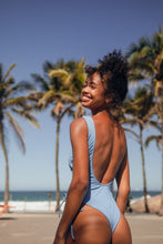 Carregar imagem no visualizador da galeria, Image 12: Rio De Sol Une Pièce Solar-Celeste Zoe
