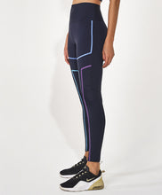 Carregar imagem no visualizador da galeria, Image 02: Alto Giro Fitness Bas Legging Hyper Linhas Fusionadas Preto
