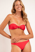 Carregar imagem no visualizador da galeria, Image 05: Rio De Sol Ensemble Set Microfibra-Chic-Red Bandeau-Joy Leblon
