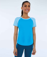 Carregar imagem no visualizador da galeria, T-Shirt Skin Fit Recortes Sport Azul Vivid

