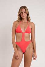 Carregar imagem no visualizador da galeria, Model Front: Rio De Sol Une Pièce Malibu-Folia Becky
