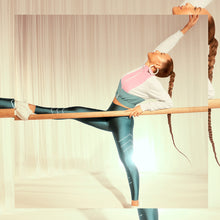 Carregar imagem no visualizador da galeria, Image 04: Alto Giro Fitness Bas Legging Atlanta Fitas Refletivas Verde Strong
