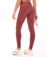 Carregar imagem no visualizador da galeria, Model Back: Alto Giro Fitness Bas Legging Bodytex Ii Com Laser E Fusao Marrom Mahogany
