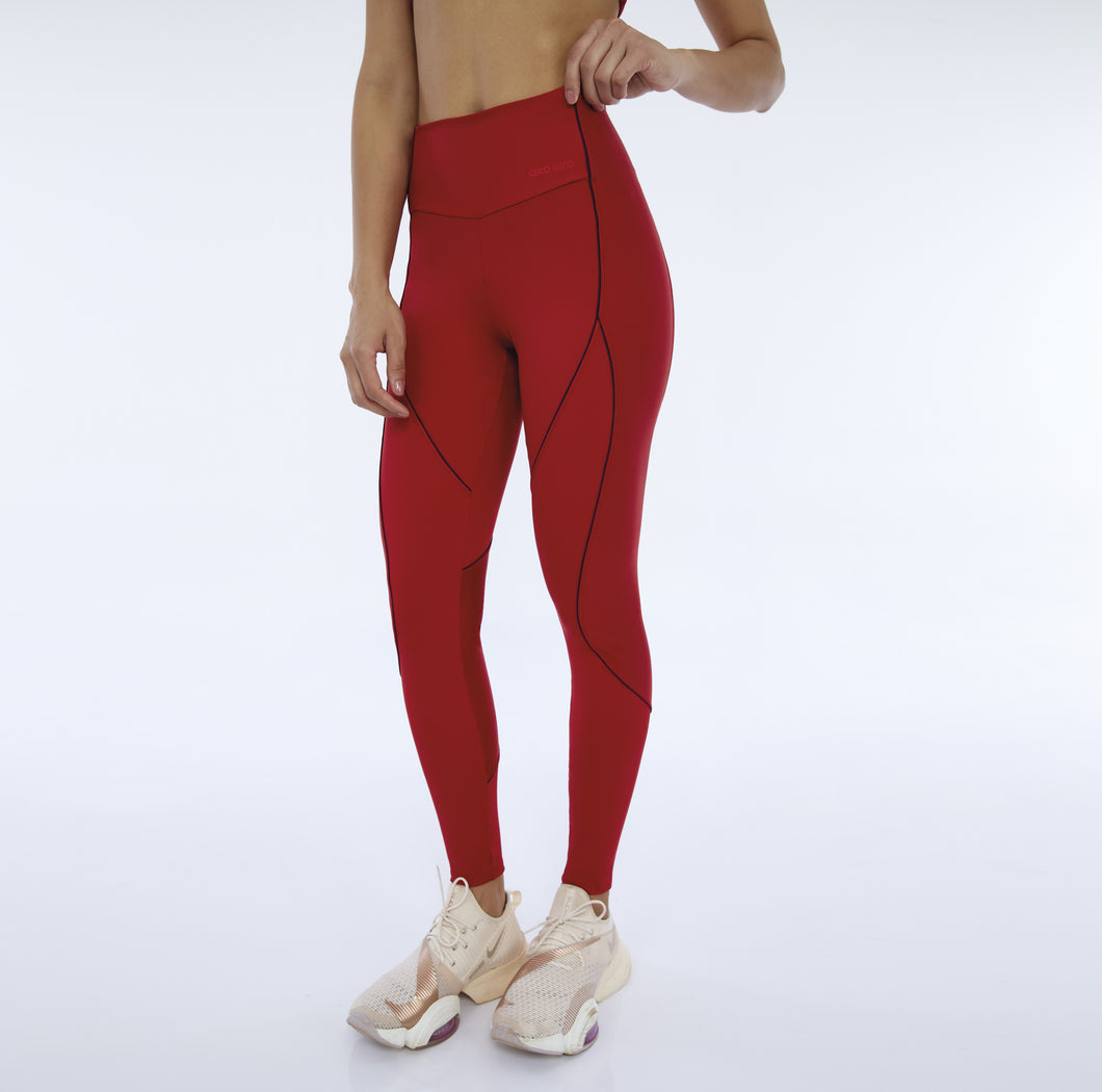 Model Front: Alto Giro Fitness Bas Legging Hyper Recortes Atlanta Vermelho Haute Red