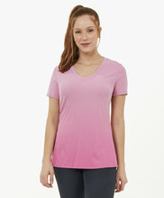 Carregar imagem no visualizador da galeria, Model Front: Alto Giro Fitness Haut T-Shirt Skin Fit Degrade Rosa Mauve
