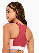 Carregar imagem no visualizador da galeria, Model Back: Alto Giro Fitness Haut Top Supplex Tropical Fit

