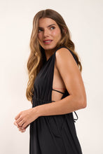 Carregar imagem no visualizador da galeria, Black Long Dress Soleil

