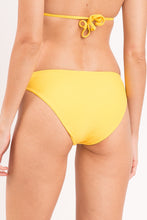 Carregar imagem no visualizador da galeria, Bottom Amarelo Essential-Comfy
