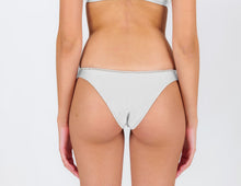 Carregar imagem no visualizador da galeria, Bottom Shimmer-White Essential
