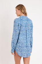 Carregar imagem no visualizador da galeria, Chuva Shirt Greta
