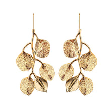 Carregar imagem no visualizador da galeria, Earrings Vineta Gold Hipenema
