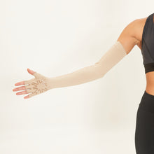 Carregar imagem no visualizador da galeria, Extra Long Glove Chocolate UPF50+
