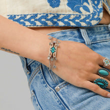 Carregar imagem no visualizador da galeria, Image 03: Hipanema Bracelet Silver Hatchee Hipanema

