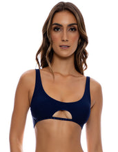 Carregar imagem no visualizador da galeria, Image 02: Luli Fama Haut Top Scoop Lux Midnight Blue

