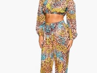 Carregar e reproduzir vídeo no visualizador da Galeria, Video: Luli Fama Pantalon De Plage Bottom Flare Diosa Salvaje
