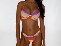 Carregar e reproduzir vídeo no visualizador da Galeria, Video: Luli Fama Bas Bottom Underwire Miami Sunsets
