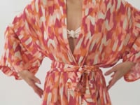 Carregar e reproduzir vídeo no visualizador da Galeria, Video: Rio De Sol Robe De Plage Mirage Kaftan Bel
