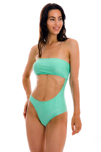 Model Front: Rio De Sol Une Pièce Atlantis Body-Rio