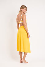 Carregar imagem no visualizador da galeria, Model Back: Rio De Sol Jupe De Page Bio-Luz-Solar Long Skirt Knot

